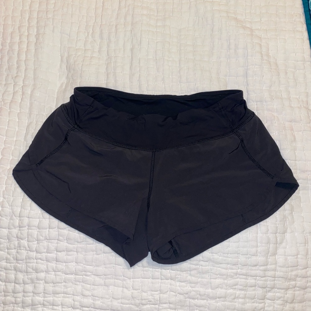 Lululemon Black Speed-Up Shorts (2.5 in). Size 6.
